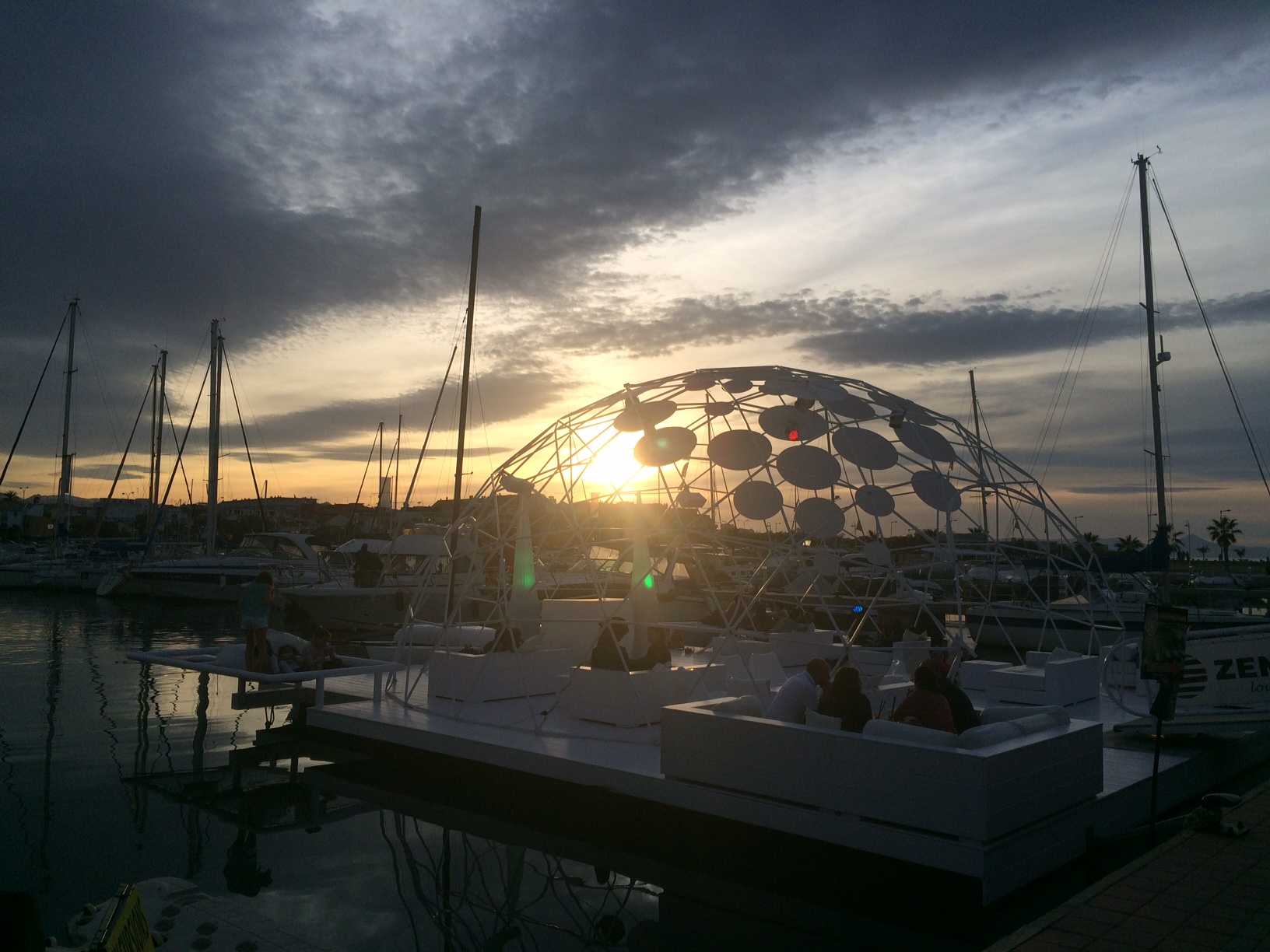 Der Hafen “La Marina” von Denia – Costa Blanca – Spanien